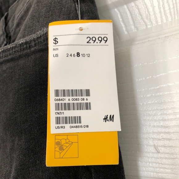 Distressed black jeans by Divided - Picture 2 of 8